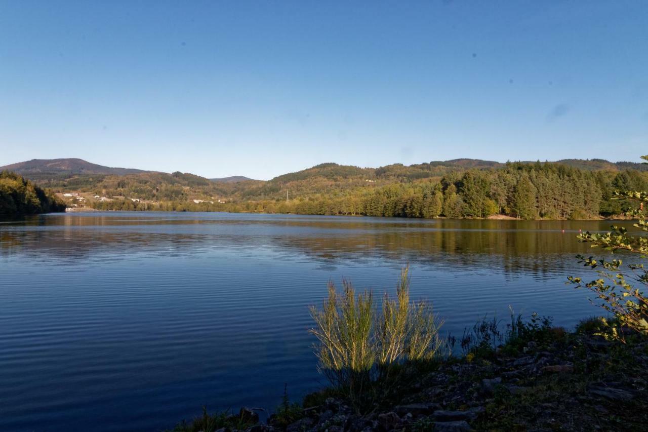 Gite De Sauviat 25 Chemin Du Grand Pacher Le Bourg De Sauviat 63120 Экстерьер фото